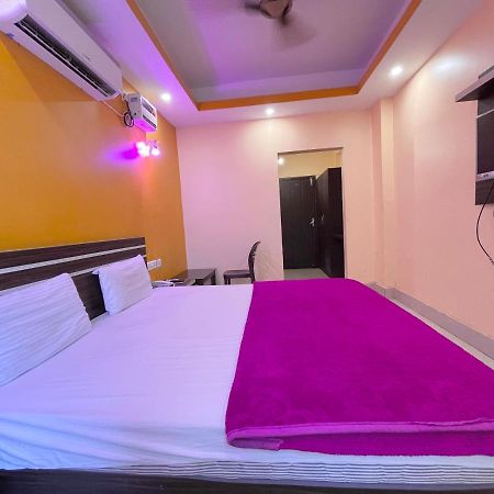 Hotel Deo Puri Luaran gambar