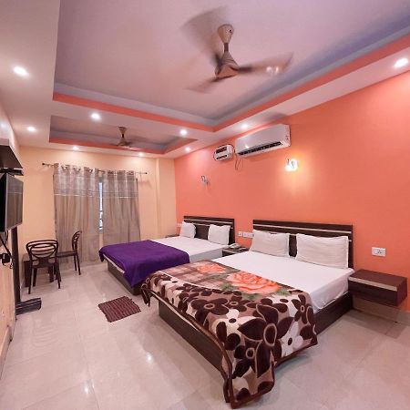 Hotel Deo Puri Luaran gambar