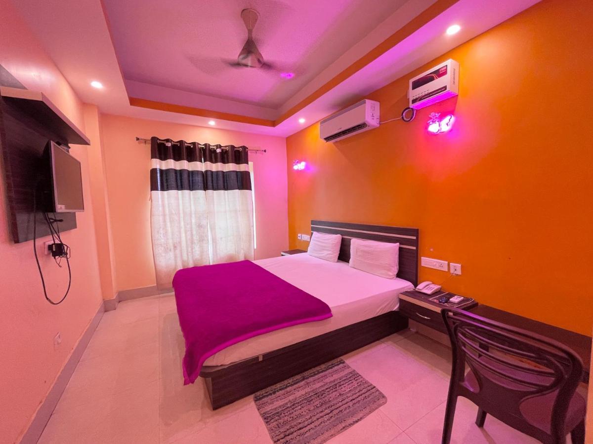 Hotel Deo Puri Luaran gambar