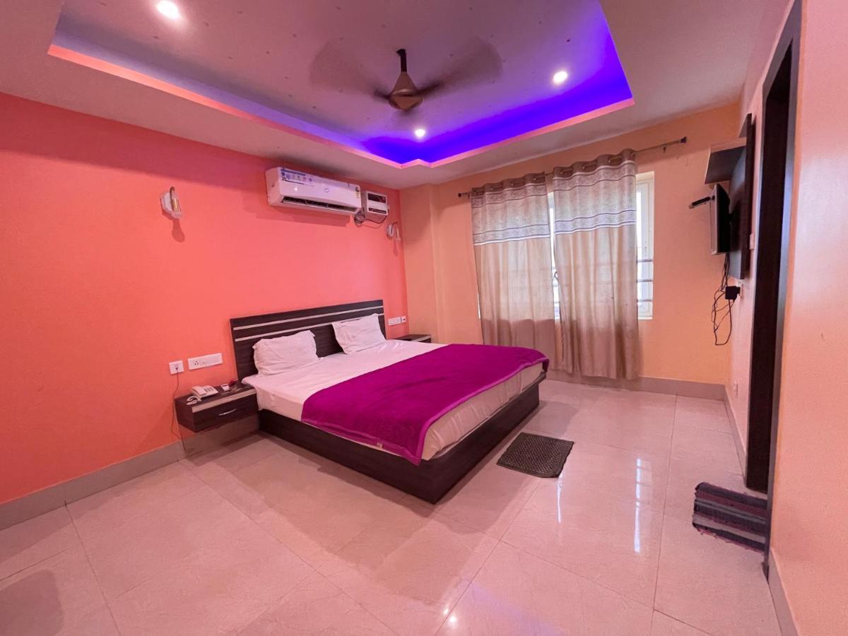 Hotel Deo Puri Luaran gambar