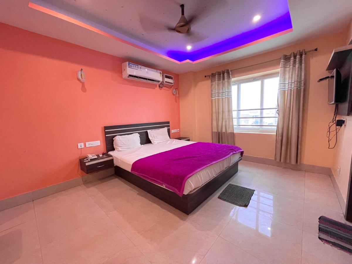Hotel Deo Puri Luaran gambar